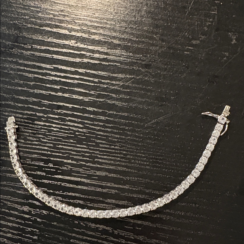 Silver 7” bracelet with CZ’s 925 silver